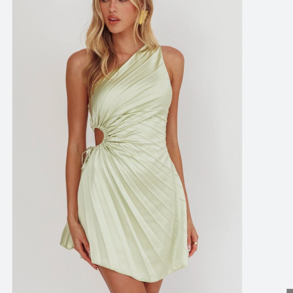 Glow Ray One-Shoulder Pleat Dress Apple